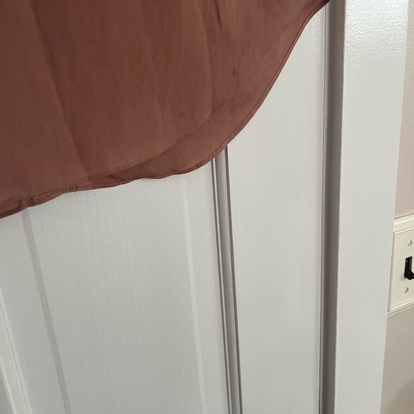 #50 MODA INTERNATIONAL • TAN/MAUVE COLD SHOULDER TOP • MIRROR EMBELLISHMENT - Picture 5 of 6